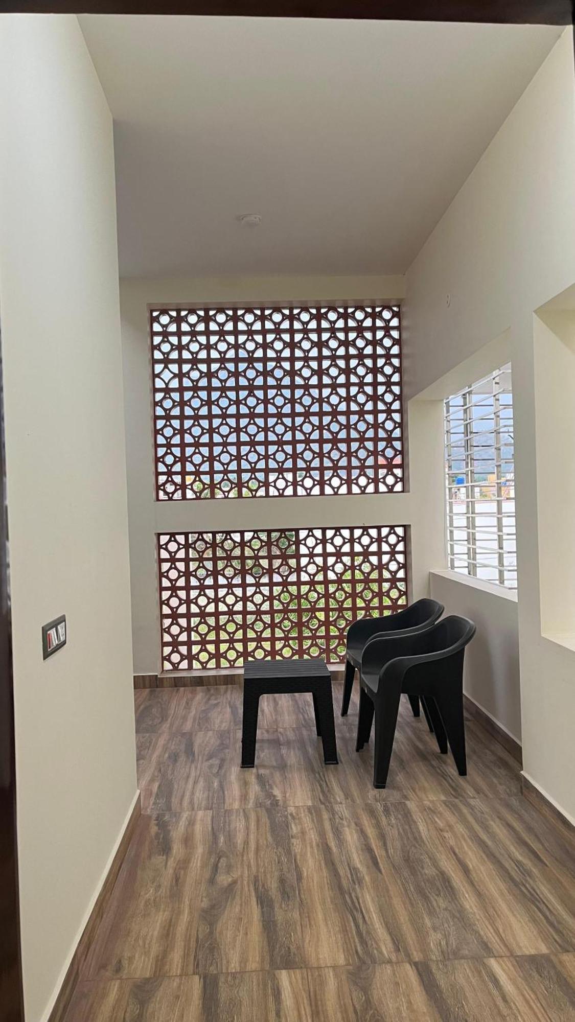 Guru Home Stay Near Sri Ramanasramam Tiruvannamalai Bagian luar foto