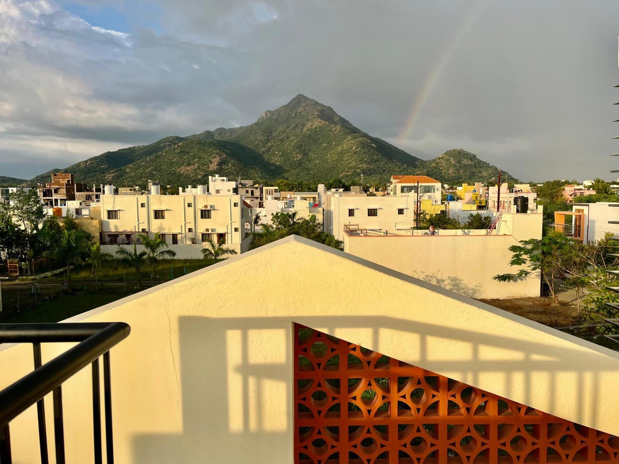 Guru Home Stay Near Sri Ramanasramam Tiruvannamalai Bagian luar foto